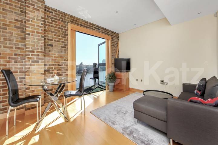 Over looking the banks of River Thames  Tea Trade Wharf, Shad Thames.